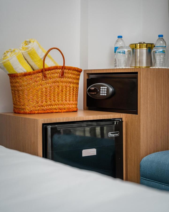 Parguera Plaza Hotel - Adults Only La Parguera Ngoại thất bức ảnh